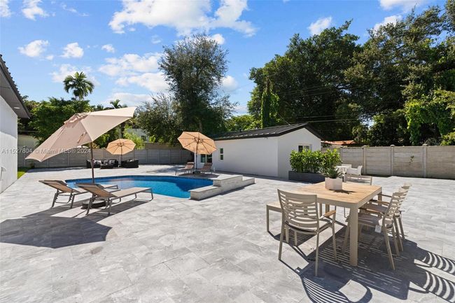 26 Ne 88 Th St, House other with 4 bedrooms, 3 bathrooms and null parking in El Portal FL | Image 21