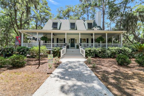 8 Dolphin Point Dr, Beaufort, SC, 29907-1711 | Card Image