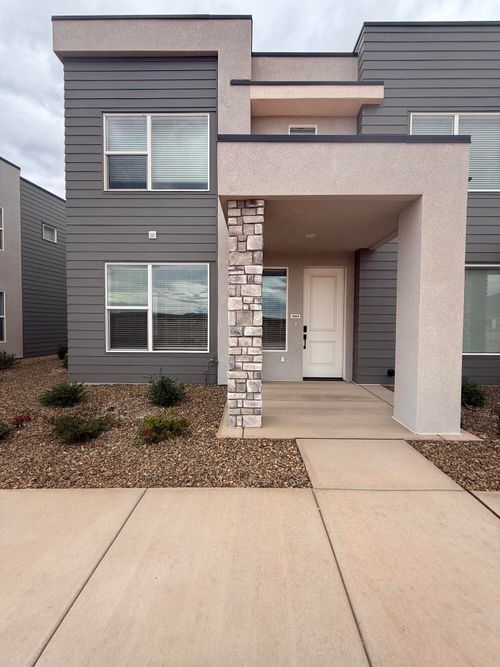 143-1064 E Malibu Ln, Washington, UT, 84780-3875 | Card Image