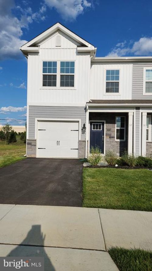 12 Nelsons Way, Westampton, NJ, 08060-5401 | Card Image