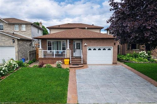 214 Merrilee Cres, Hamilton, ON, L9A5E2 | Card Image