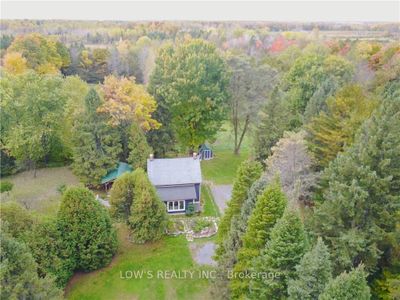 3748 4 Th Line Rd, House other with 2 bedrooms, 1 bathrooms and 10 parking in Glen Robertson ON | Image 2