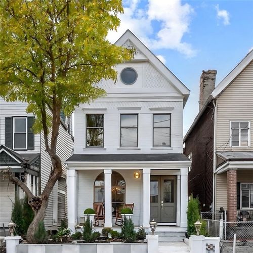 32 Mayflower St, East Liberty, PA, 15206-2620 | Card Image