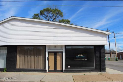 3422 Pascagoula St, Pascagoula, MS, 39567-3207 | Card Image