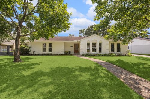10027 Longmont Dr, Houston, TX, 77042-2017 | Card Image