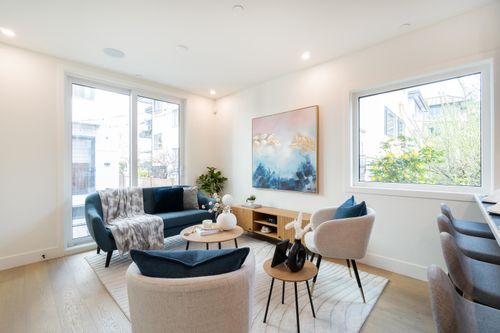 124-1552 3rd Ave E, Vancouver, BC, V5N1G9 | Card Image