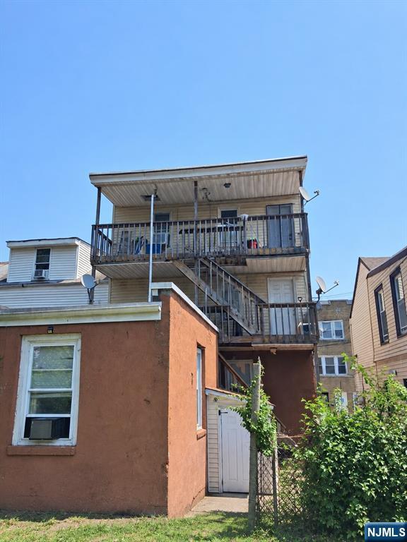 Residential Income in Paterson 5