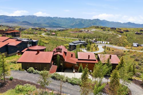 3385 Central Pacific Trl, Park City, UT, 84098-4916 | Card Image