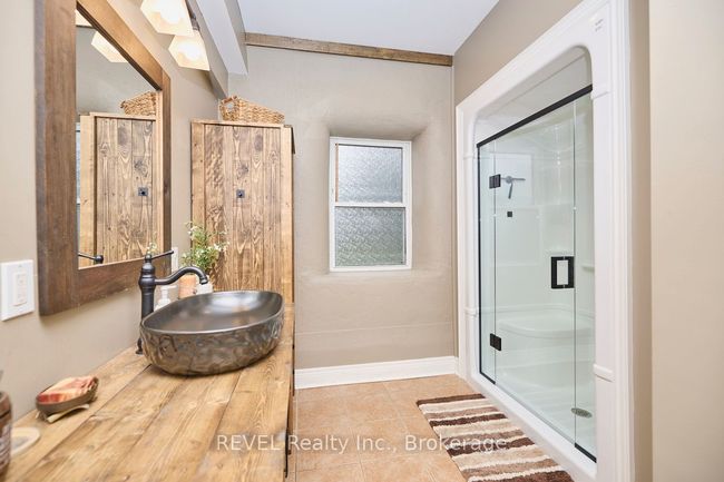 9695 Grassy Brook Rd, House other with 4 bedrooms, 3 bathrooms and 15 parking in Port Robinson ON | Image 27