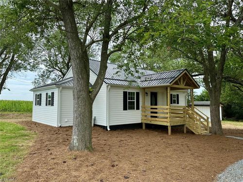 875 Eagle Mills Rd, Hamptonville, NC, 27020-7264 | Card Image