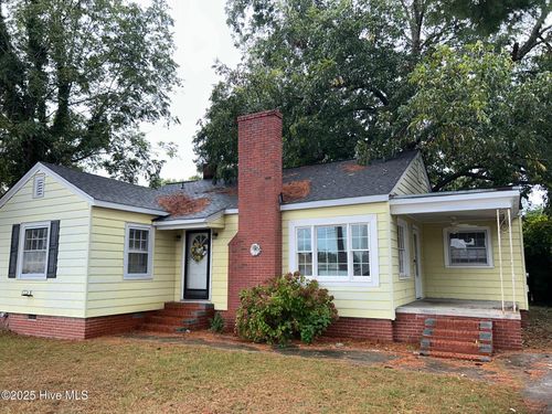 2804 Edwards St, Greenville, NC, 27858-4005 | Card Image