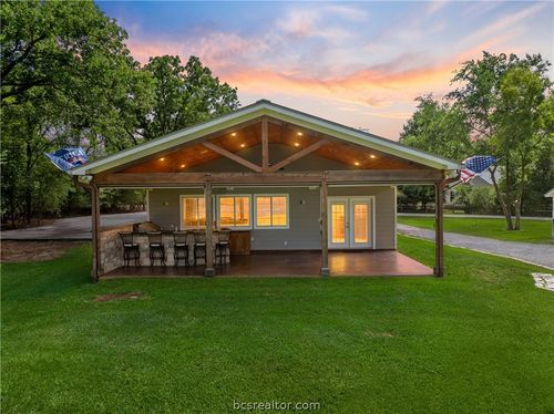 20253 Lakeshore Dr, Thornton, TX, 76687-2629 | Card Image