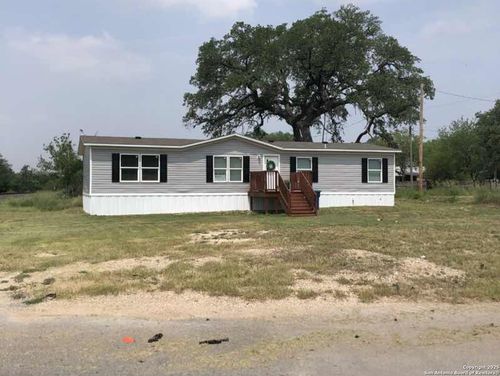 730 Park St, Pleasanton, TX, 78064-3700 | Card Image