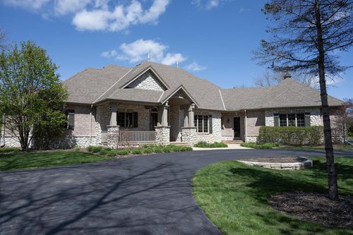 1512 W County Line Road, Mequon, WI, 53092 | Card Image