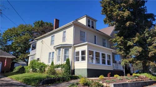 208 E Main St, Stoystown, PA, 15563-5932 | Card Image