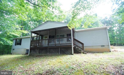 125 Whispering Knolls Dr, WINCHESTER, VA, 22603-2658 | Card Image