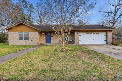 803 Hybiscus Ln, Victoria, TX, 77904-2192 | Card Image