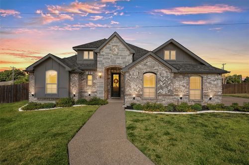 237 Big Creek Loop, Hewitt, TX, 76643-3851 | Card Image