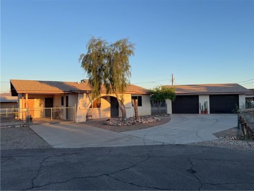 2050 Bermuda Dr, Bullhead City, AZ, 86442-5541 | Card Image