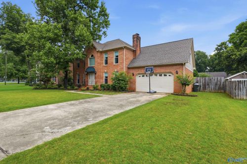 2406 Auburn Dr Sw, Decatur, AL, 35603-1007 | Card Image