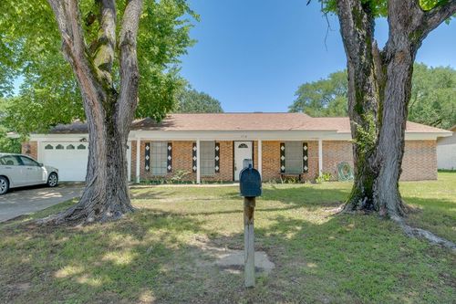 116 Linden Dr, Palestine, TX, 75803-5502 | Card Image