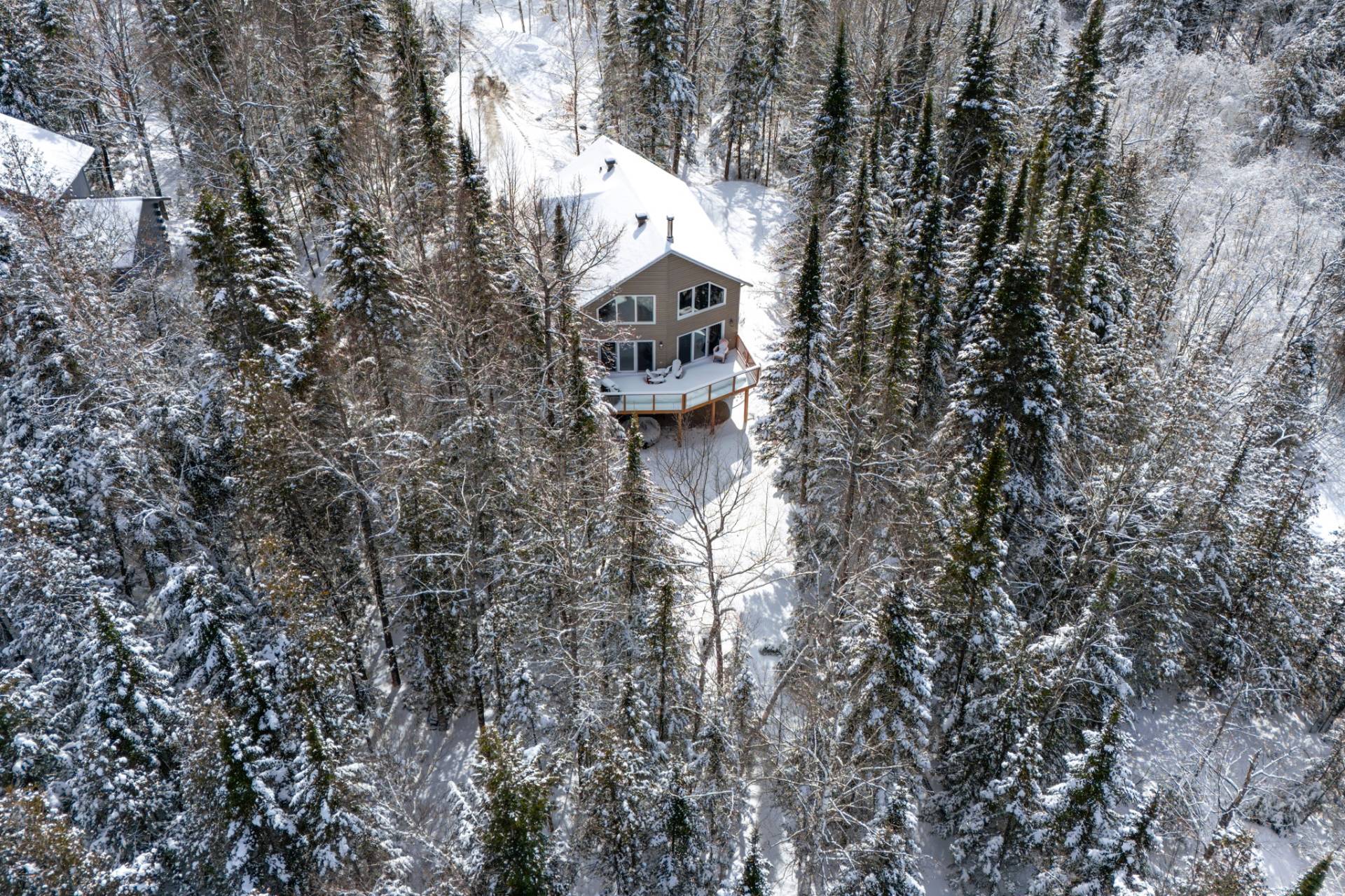 Residential in Val-des-Monts 2