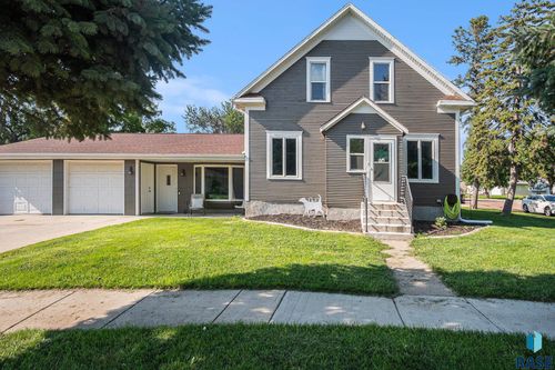 220 E 5th Ave Avenue, Lennox, SD, 57039 | Card Image