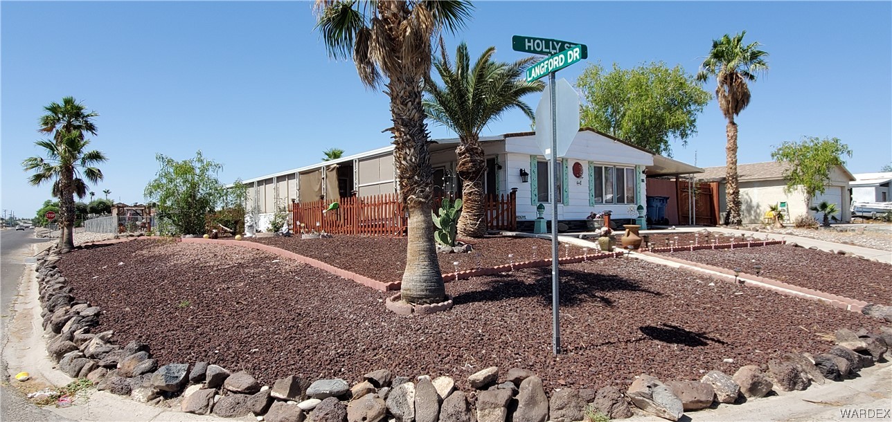 Holly St, Bullhead City, AZ 86442