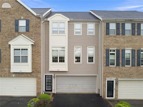 920 Royal Ct, Canonsburg, PA, 15317 | Card Image