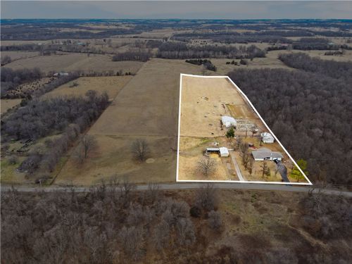 11722 Lawrence 2130, Mount Vernon, MO, 65712-8379 | Card Image