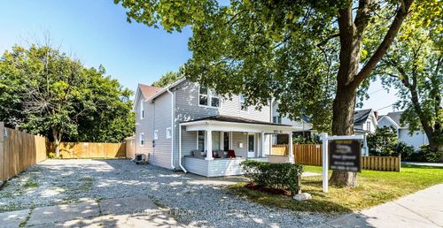 5057 Bridge St, Niagara Falls, ON, L2E2S7 | Card Image