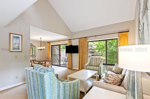 584-124 N Sea Pines Dr, Hilton Head Island, SC, 29928-5806 | Card Image
