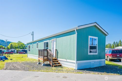 61-621 Calawah Way, Forks, WA, 98331-9394 | Card Image