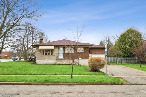 23 Knightswood Blvd, Guelph, ON, N1E3W3 | Card Image