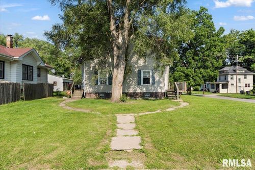 1047-1045-1047 12th St, Rock Island, IL, 61201-2413 | Card Image