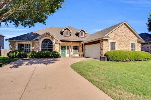 114 Winters Edge Dr, Red Oak, TX, 75154-4732 | Card Image