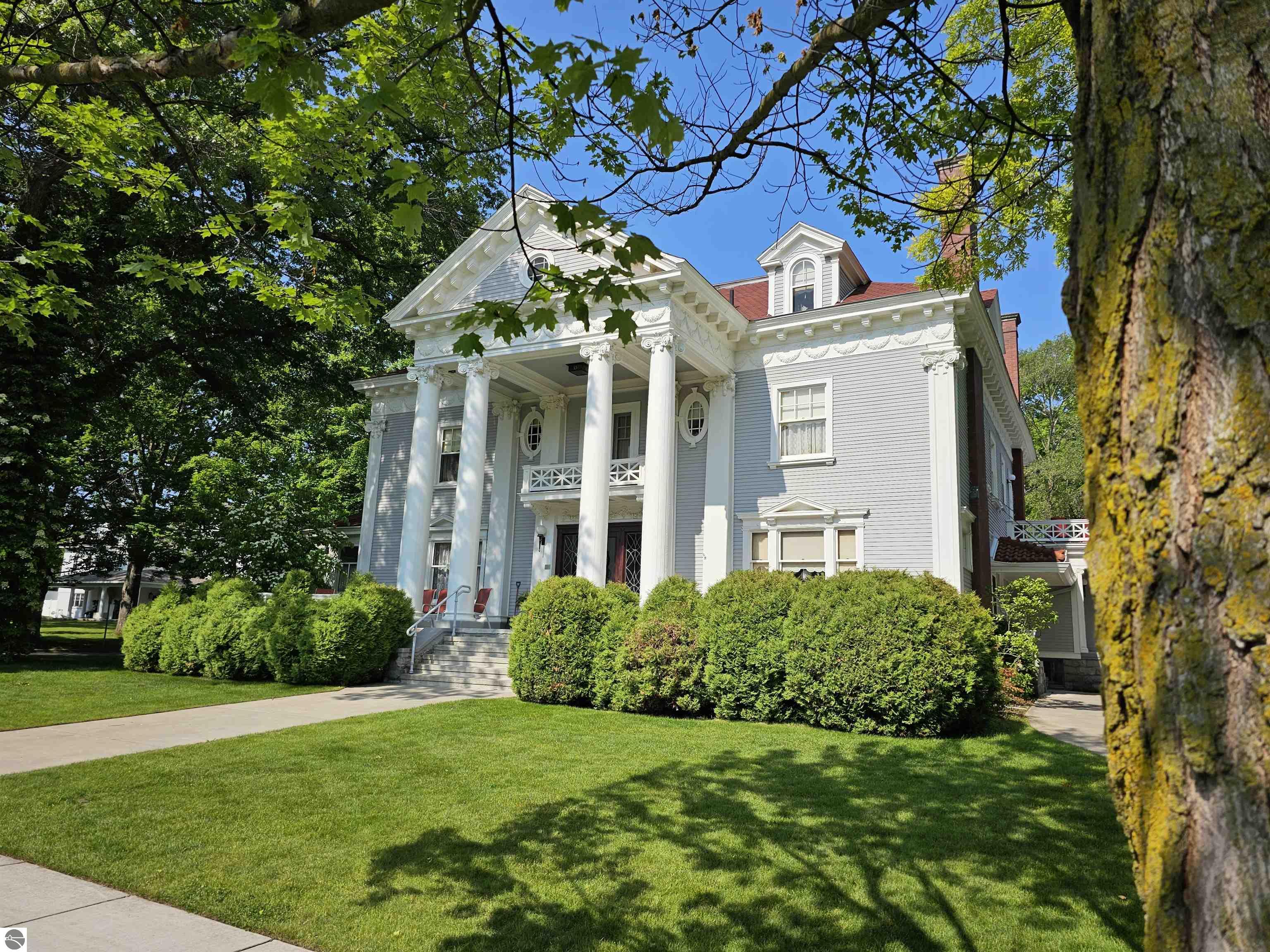 Wellington St, Traverse City, MI 49686