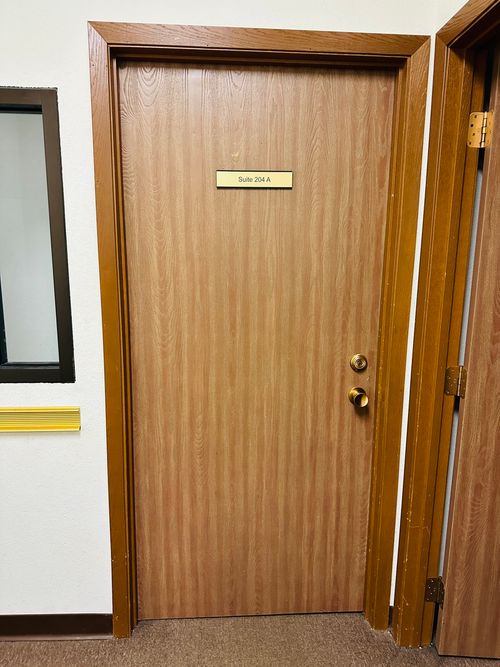 ste-204a-773 W Lincoln Blvd, Freeport, IL, 61032-4978 | Card Image