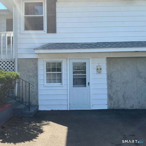 61 Shepard Ave, New Haven, CT, 06512-4440 | Card Image