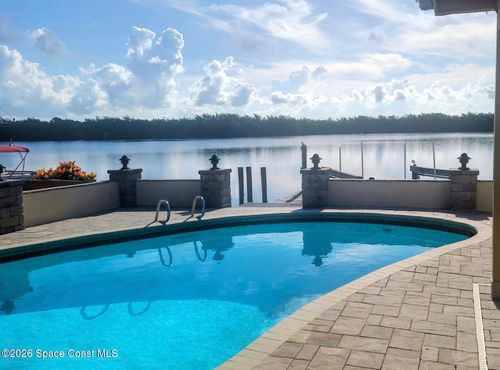 2530 Sykes Creek Dr, Merritt Island, FL, 32953-2910 | Card Image