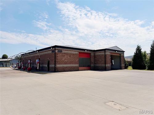 900 S Main St, Sikeston, MO, 63801-3134 | Card Image