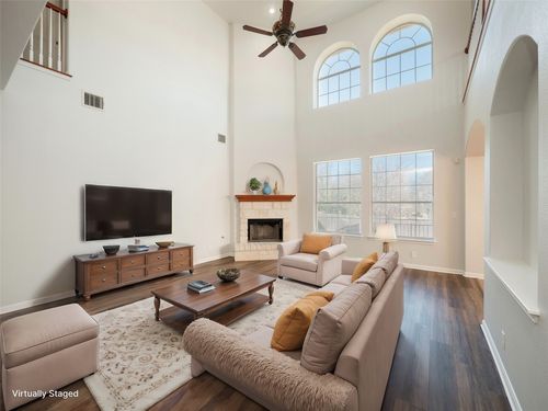 3808 Links Ln, Round Rock, TX, 78664-3947 | Card Image