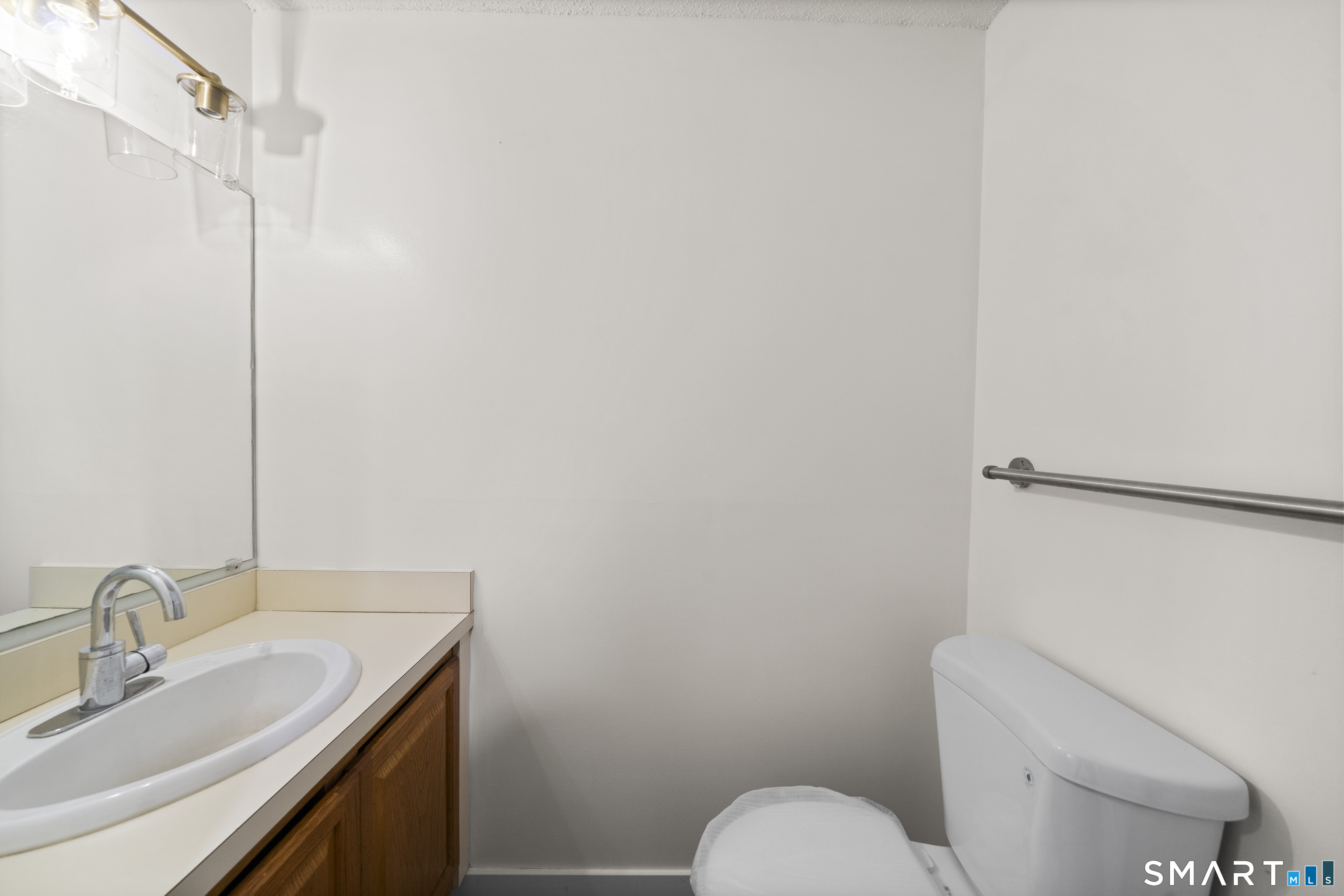 Residential Lease in Hartford 3