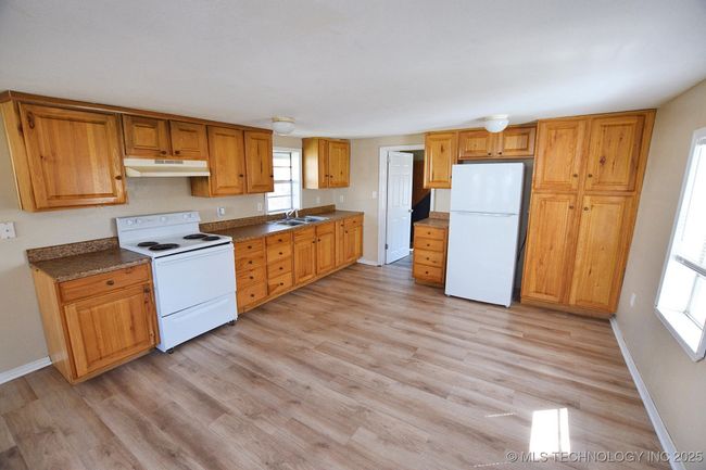 215 S Maple Ave, House other with 6 bedrooms, 3 bathrooms and null parking in Tahlequah OK | Image 13