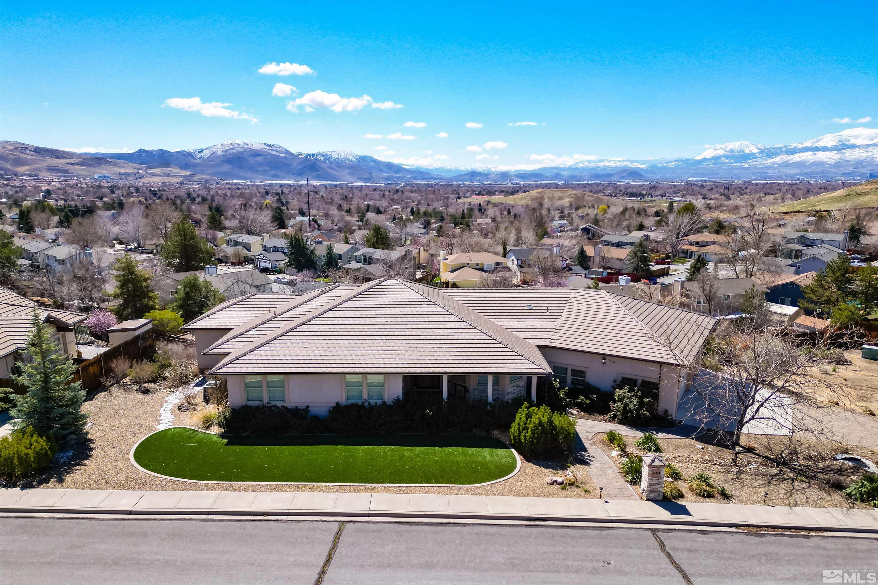 Serendipity Ct, Sparks, NV 89436