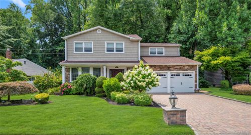 67 Reed Drive, North Hempstead, NY, 11576 | Card Image