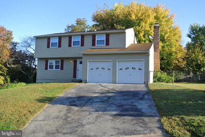 10220 Briarwood Place, House other with 4 bedrooms, 2 bathrooms and null parking in WALDORF MD | Image 1