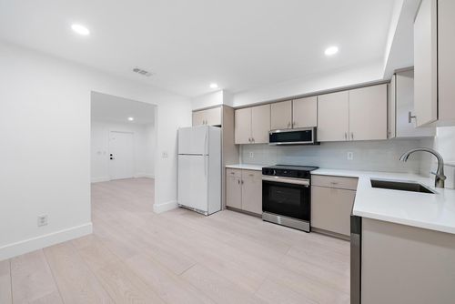 1930 Service Rd, North Palm Beach, FL, 33408-2638 | Card Image