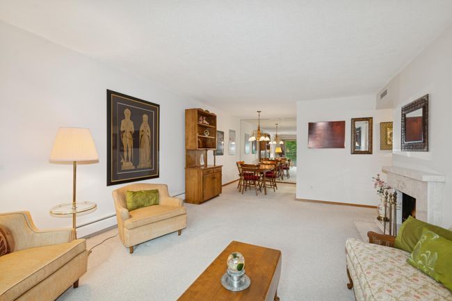 APT-201 - 2240 Midland Grove Rd, Condo with 2 bedrooms, 2 bathrooms and null parking in Roseville MN | Image 5