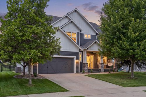 11236 Whitewater Dr, Woodbury, MN, 55129-5309 | Card Image